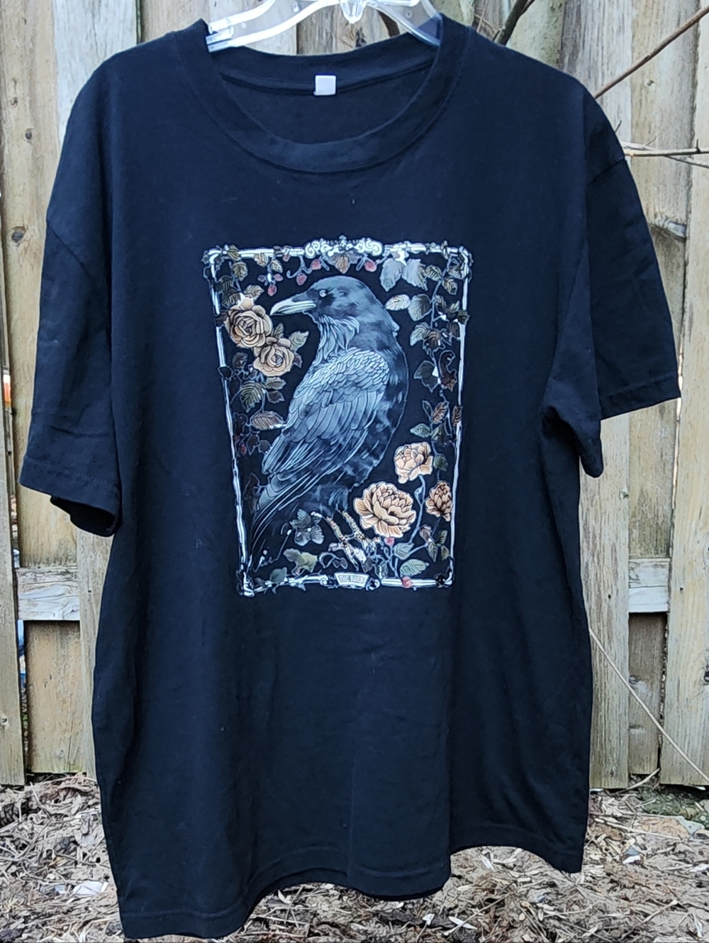 EUC Mens XL Black Graphic TSHIRT - RAVEN & Flowers, GOTH